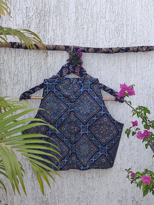 INDIGO SQUARE BUTTA SILK READYMADE BLOUSE