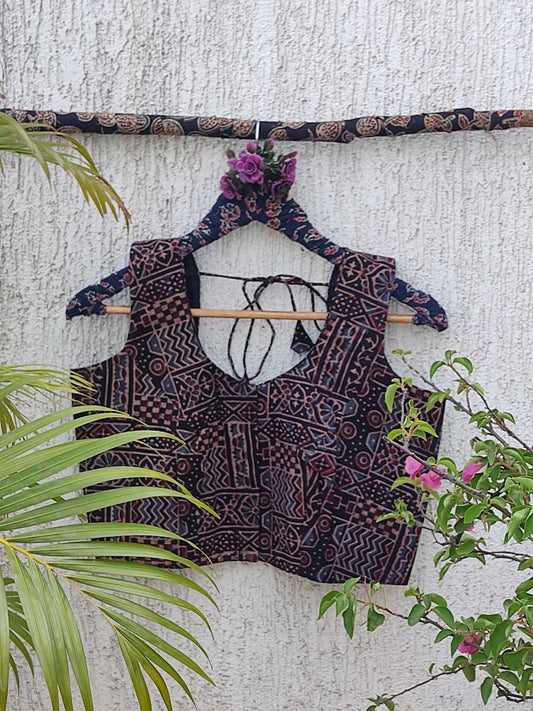 BLACK GEOMETRICAL AJRAKH READYMADE BLOUSE