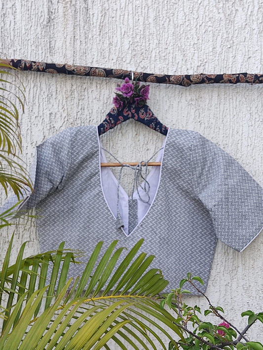 WHITE GREY ZIG ZAG READYMADE BLOUSE