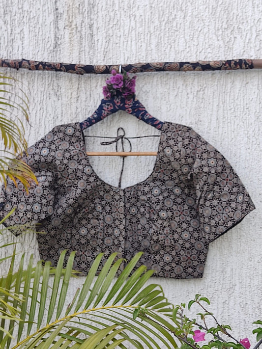 BLACK AJRAKH STAR PRINT READYMADE BLOUSE