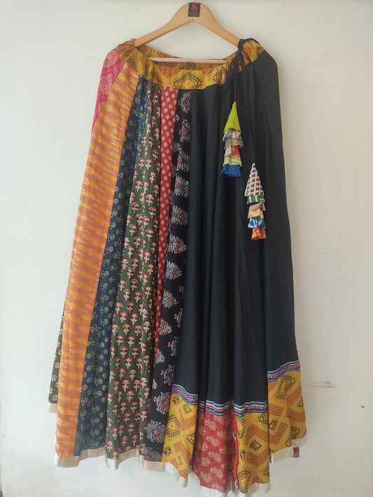 E-HALO COLLECTION BLACK SKIRT